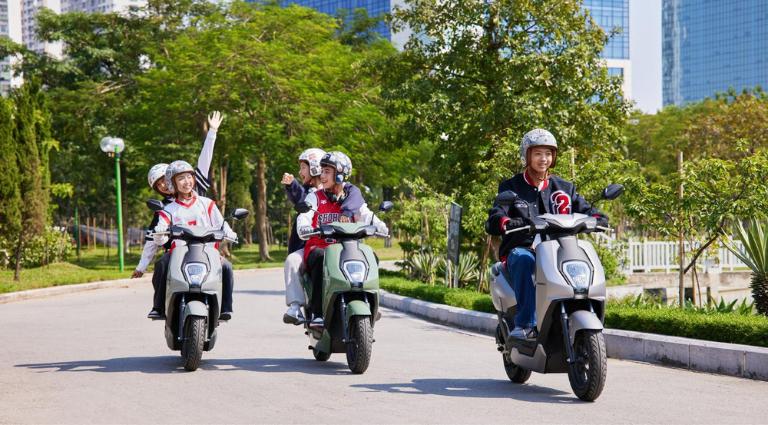 Xe chạy êm, ít tiếng ồn — một trải nghiệm khác biệt so với xe xăng truyền thống.