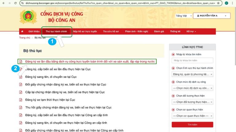 Giao diện Cổng Dịch vụ công hiển thị mẫu tờ khai đăng ký xe trực tuyến.
