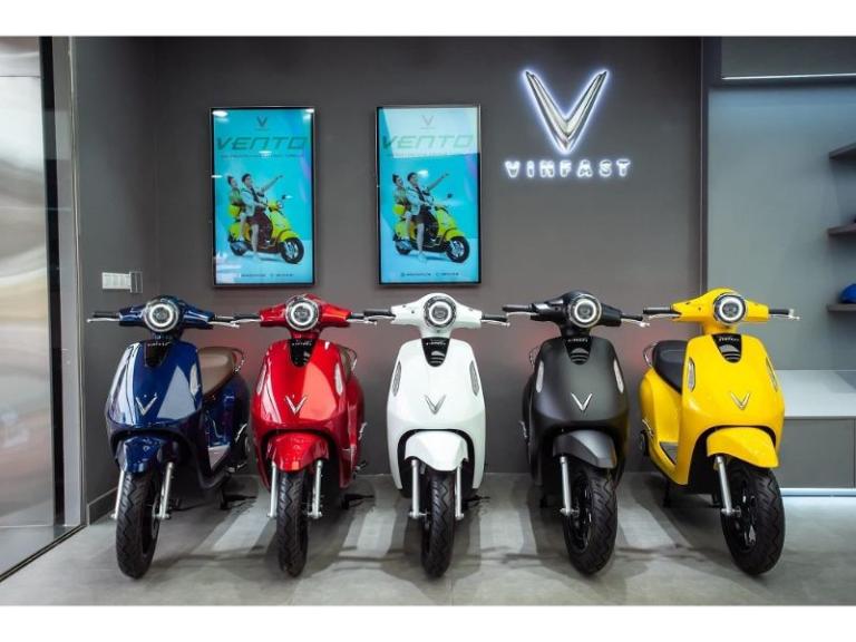 VinFast Evo Lite Neo – Chinh phục quãng đường dài, pin bền, không lo gián đoạn hành trình học tập.
