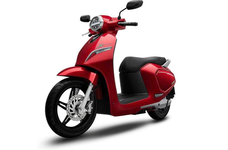 Thân xe chắc chắn với khung thép bền bỉ, phù hợp điều kiện khí hậu Việt Nam