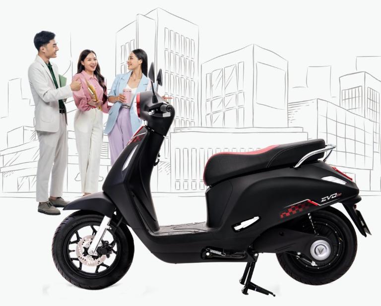 Xe máy điện Evo Neo với thiết kế bo tròn mềm mại, nhỏ gọn và thân thiện, phù hợp cho đường phố đô thị.