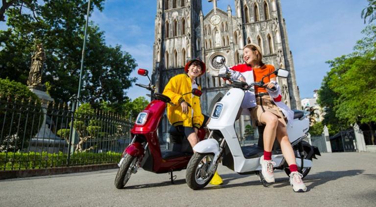 Phố cổ Hà Nội – nơi xe điện nhỏ gọn phát huy lợi thế tối đa