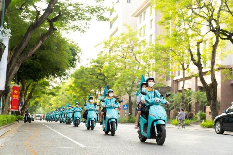Giá thuê xe máy điện ở Hà Nội thay đổi tùy loại xe, thời gian thuê và chính sách từng cửa hàng.