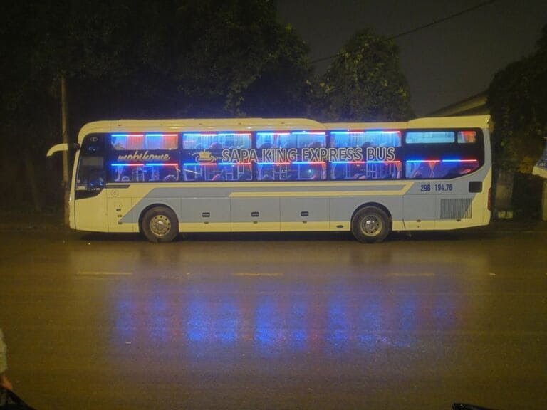 King Express chạy chuyến Hà Nội Sapa mỗi ngày từ sáng đến đêm.