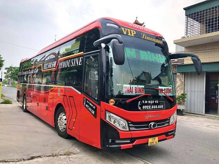 An Bình khai thác giường nằm 40 chỗ và limousine 22 phòng, có ghế massage và WC trên xe. (Nguồn: Internet)