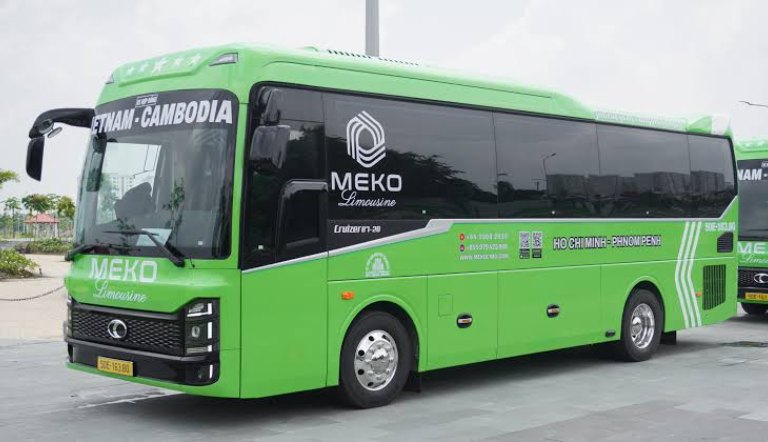 Xe Mekong Limousine limousine 9 chỗ, đón sân bay Nội Bài tuyến Hà Nội - Phú Thọ