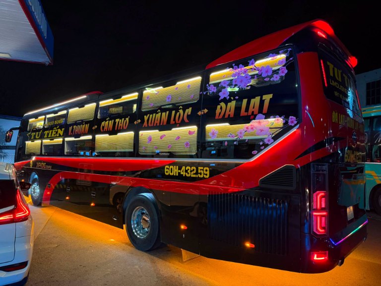 Xe Tư Tiến limousine 24 phòng đôi tuyến Cần Thơ - Đà Lạt