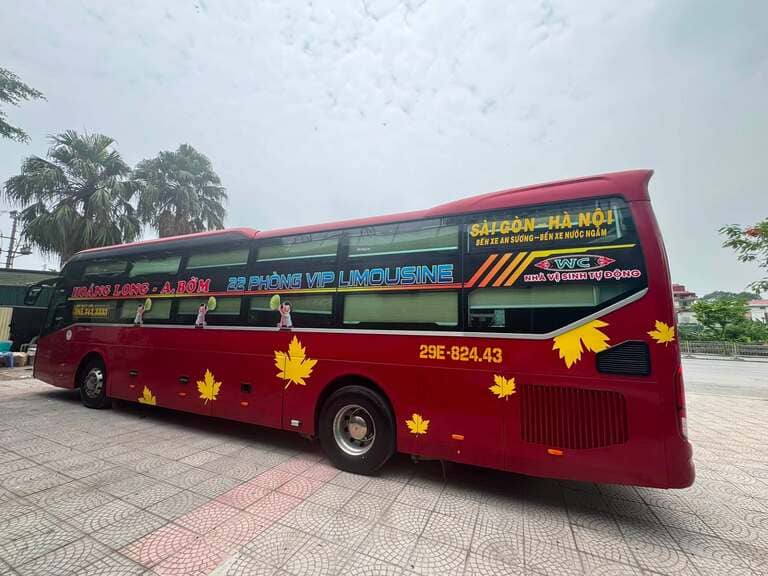 Xe Hoàng Long Limousine giường nằm và limousine 22 phòng tuyến Hà Nội Bình Dương