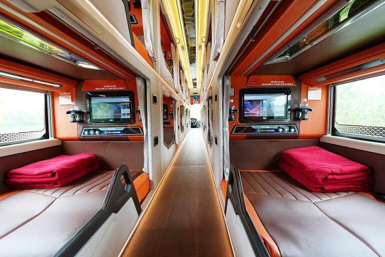 Bên trong cabin xe khách Sao Việt chạy tuyến Hà Nội Hà Giang
