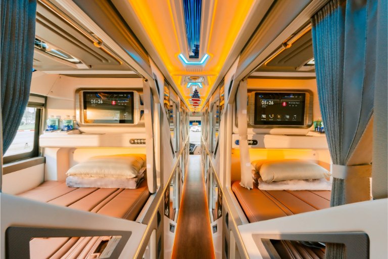 Nội thất xe HK Buslines - giường nằm, ghế ngồi tuyến Hà Nội - Nha Trang
