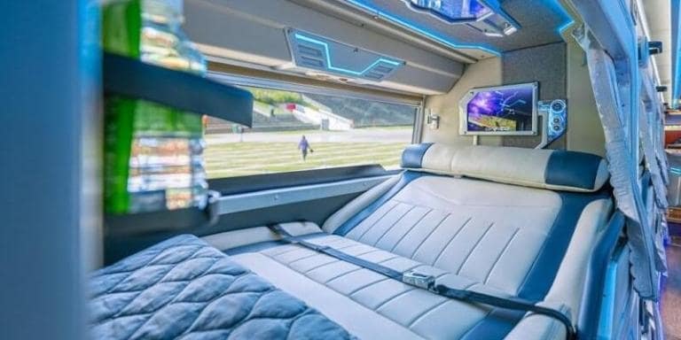 Nội thất xe Đình Nhân - giường nằm, ghế ngồi tuyến Sài Gòn - Đà Nẵng