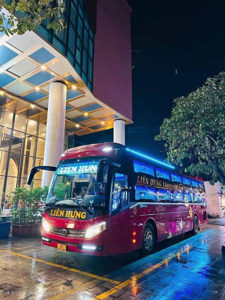 Xe Liên Hưng limousine 32 giường tuyến Sài Gòn - Ninh Thuận (Phan Rang)